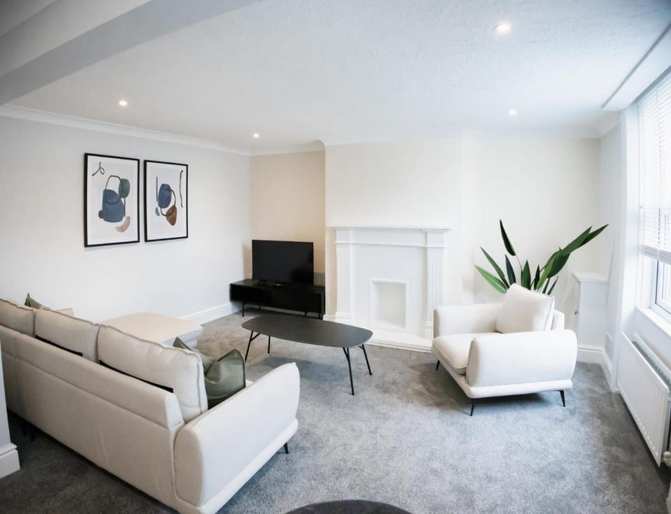 Boughton House by Guestz Apartment in Chester