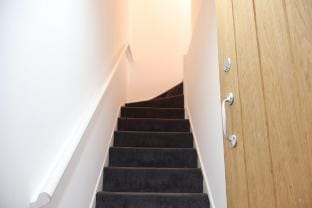 Modern 1BR Near Independent Eateries Vacation rental in Cardiff