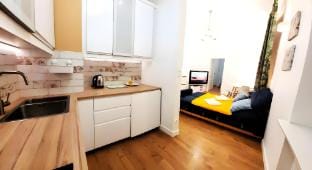 Elegant 1890 Apartment in Historic Praga Apartment in Warsaw