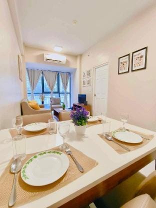One Manchester Mactan| 1BR| 2AC| Beach
& Pool Accs Vacation rental in Lapu-Lapu City
