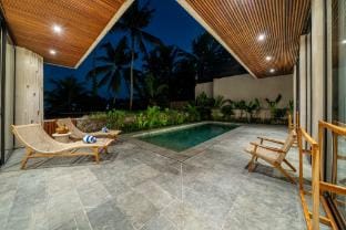 X8- Central VillaGem –3BR, Pool, Steps toNightlife Villa in Ubud