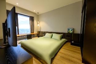Central Phnom Penh Sky Suite Vacation rental in Phnom Penh Province