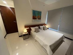 Nine Peaks Summit @ Tri-Zen Vacation rental in Colombo