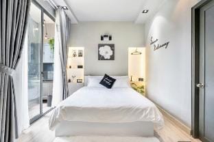 Phòng Seawa Premium Q2 –View Landmark 81 Vacation rental in Ho Chi Minh City