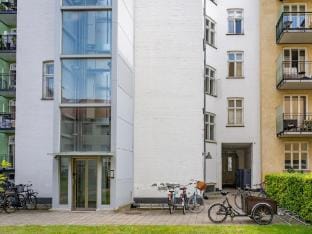 Sanders Shield 2 - 3 bedroom apartment with balcony Apartment in Copenhagen
