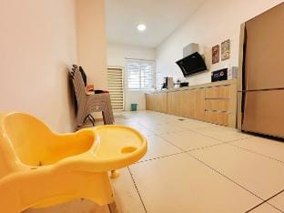 18pax@5ROOM4b@ara sendayan@Leisure Inn  Vacation rental in Port Dickson