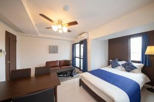 Steps to Station - Sleeps 6 - Namba & Dome -R401 Vacation rental in Osaka