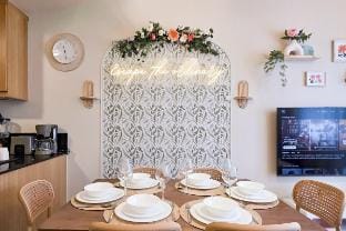 2BR Flat near MOA w/ Fast Wi-Fi Vacation rental in Pasay