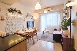 2BR Flat near MOA w/ Fast Wi-Fi Vacation rental in Pasay