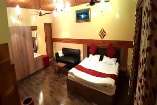 Ainoor Cottage Srinagar, 10 km from Dal Lake Vacation rental in India