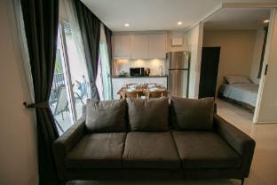 Mantra Beach Condominium 2 bedrooms - M278 Apartment in Chon Buri Changwat
