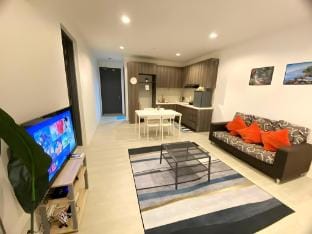 Modern Condo at One City USJ 25 Vacation rental in Subang Jaya