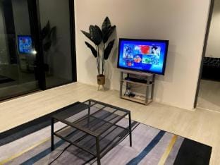 Modern Condo at One City USJ 25 Vacation rental in Subang Jaya