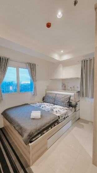 Cozy Apartment By MKStay | 2BR | Tebet Vacation rental in South Jakarta City