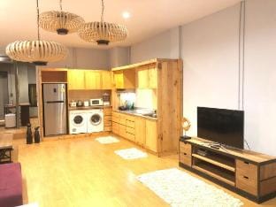 Nakara Loft Chiangmai Nimman F1 Apartment in Chiang Mai