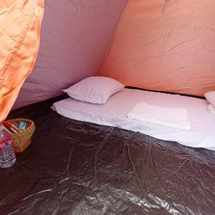 Tropical forest camping with local community. Vacation rental in Siem Reap Province