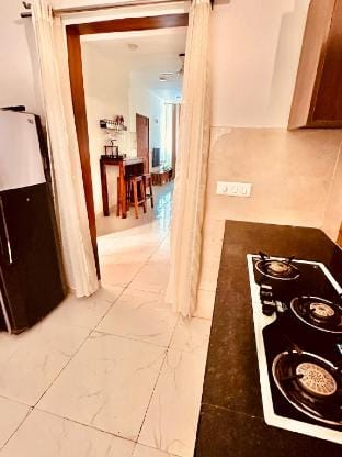 HomeyStays 3BHK Apartment with Lakeside Walk Apartment in Haryana