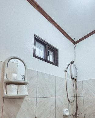Ameeza Houze Room#4 (Site 1) Vacation rental in General Luna