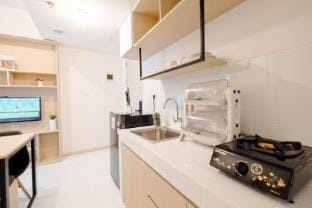Soft 2BR at Tokyo Riverside PIK 2 Apt By Travelio Apartment in West Java