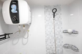 Blue Toned 1BR Tokyo Riverside PIK 2 By Travelio Apartment in West Java