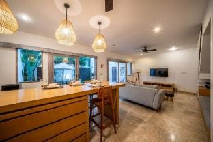 Hurley House - by Unicorn Villas Bali Villa in North Kuta