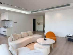 The BUND &Three bedroom Comfortable and premium Apartment in Shanghai