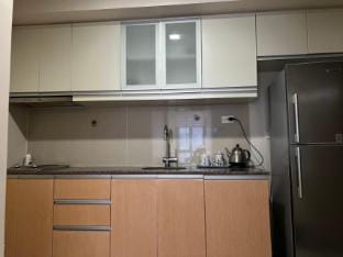 Easyworld One Uptown Residence H Apartment in Makati