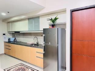 Easyworld One Uptown Residence I Apartment in Manila City