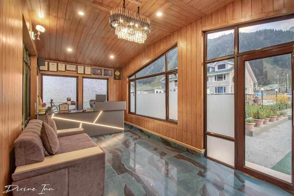 Hotel Devine Inn Sonamarg Hotel in India