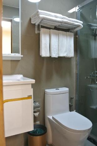 Grand Bayview Serenity 5217 Apartment in Manila City
