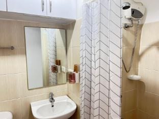 Grand Riviera Suites · Roxas Bayfront 20 Apartment in Manila City