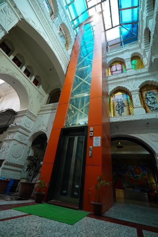 Shree Bhuma Peeth Hotel in Varanasi