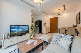 Luxury Condo – Landmark Plus,Vinhomes Central Park Apartment in Ho Chi Minh City