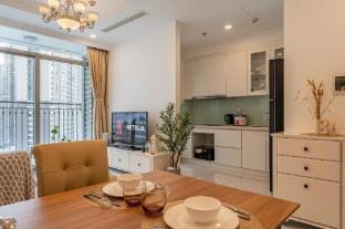 Luxury Condo – Landmark Plus,Vinhomes Central Park Apartment in Ho Chi Minh City