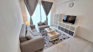 Family Apt 3BR Sky House BSD Walk to AEON mall Vacation rental in West Java