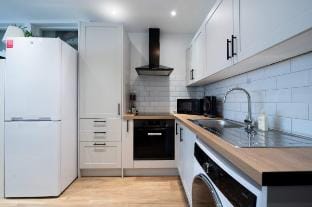 Heart of Finsbury Park | Smart Tv | Netflix | W/D Vacation rental in London Borough of Islington