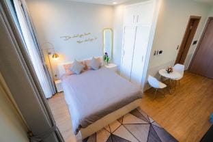 Vinhomes Green Bay Apartment in Laos