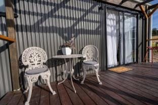 Dragonflybrogo Farm Stay in Victoria