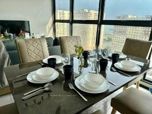 Littleton 3 Bedroom 2 Carpark Infinty Pool Vacation rental in George Town