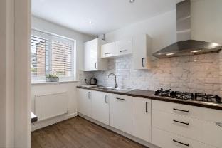 4-Bed in Coulsdon 20 min London, 20 min Gatwick Vacation rental in City of Westminster