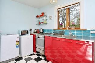 Louisa Chandler – Retro Charm by the City Vacation rental in Christchurch