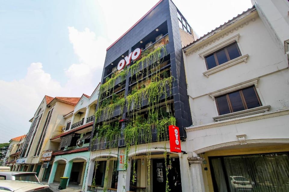 Dancenter A1 Hotel Hotel in Surabaya