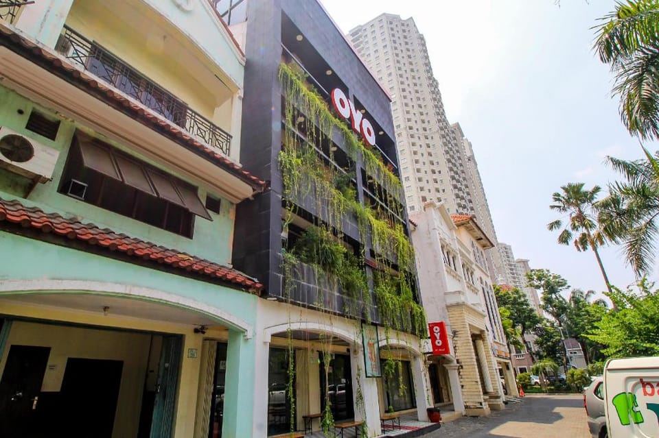 Dancenter A1 Hotel Hotel in Surabaya