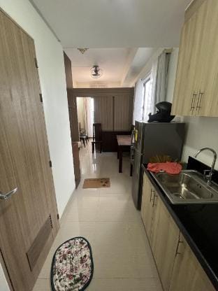 Staycation condo near mall of asia Apartment in Pasay