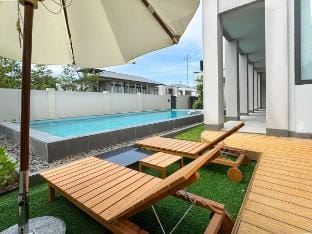 CASCADE奢享四卧别墅 | 双层巨幕KTV+双泳池 Vacation rental in Pattaya City