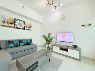 Cozy One-Bedroom Apartment Vacation rental in Dubai