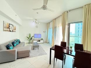 Cozy One-Bedroom Apartment Vacation rental in Dubai