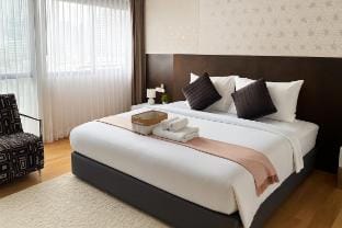 Cozy stylish home near Nana BTS Vacation rental in Bangkok