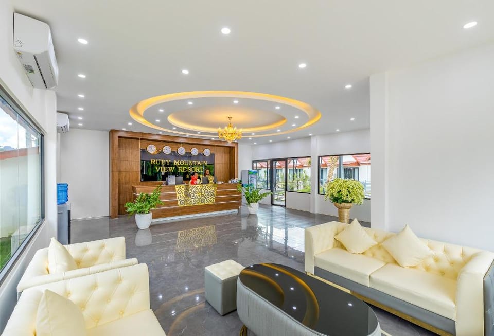 Ruby Mountain View Resort Hotel in Vang Vieng
