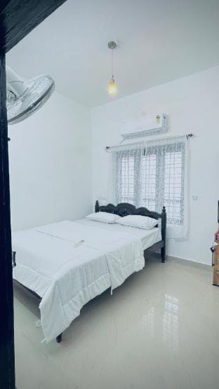 Kanaan Homestay, Munroe Island Vacation rental in Kerala